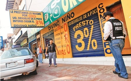 Casa-de-prestamos-sufre-millonario-robo-en-joyas