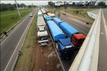 El-cierre-de-carreteras-deja-grandes-perdidas-a-sectores