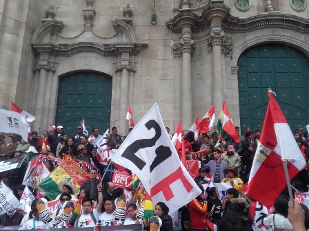 Arrancan-las-protestas-en-Potosi-con-una-multitudinaria-marcha