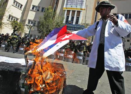 http://eldia.com.bo/images/Noticias/12-4-20/cuba-bandera.jpg