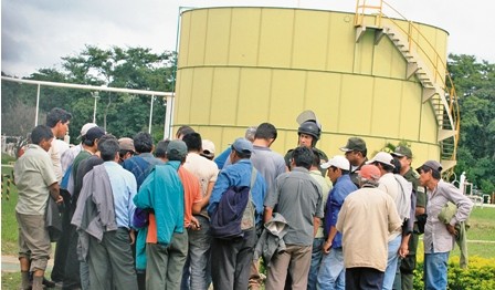 Desalojan-planta-gasifera-pero-persiste-la-tension