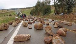 Bloqueo evista ocasiona falta de materia prima e insumos en Cochabamba, advierten posible paralización de actividades