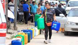 Surtidores se declaran en emergencia y denuncia colapso por falta de combustibles