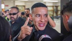 Daddy Yankee envía contundente mensaje en los tribunales al encontrarse con Mireddys González