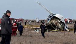 EEUU: Rusia habría impactado el avión que cayó en Kazajistán