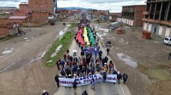 Sectores sociales “evistas” comienzan marcha desde Patacamaya con el objetivo de llegar a la plaza Murillo