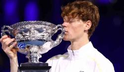 Sinner se agiganta ante Zverev y revalida el título del Abierto de Australia