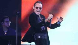 Marc Anthony abre Viña 2025 con encendido show ante masiva presencia venezolana en la Quinta Vergara