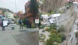 Cae talud y sepulta dos viviendas en Bajo Llojeta, vecinos piden atención de la Alcaldía