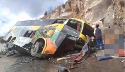 Accidente en la carretera Potosí - Sucre deja 13 muertos y 20 heridos