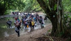 Los migrantes revierten la ruta y los coyotes les cobran $us 550 por alejarles de EE.UU.