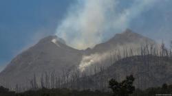 Erupción de un volcán en Indonesia obliga a cancelar vuelos