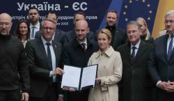 Ucrania y UE aprueban crear un tribunal para juzgar a Rusia