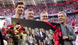 Bayern despide a Müller con victoria y festejos por el título