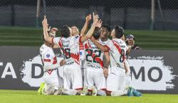 Nacional golea a Boston River, pero le quedan mínimas chances para avanzar en la Sudamericana 