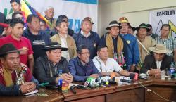 Andrónico gana un recurso judicial, pero otros tres mantienen en vilo su postulación