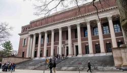 Trump planea retirar otros USD 3.000 millones a Harvard