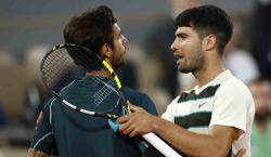 Alcaraz, finalista de Roland Garros tras el abandono de Musetti