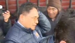 Viceministro Silva agredido en La Paz durante un operativo de control contra el alza del precio del pollo