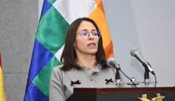 Arce posesiona a Jessica Saravia como nuevo ministra de Justicia