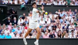 Alcaraz remonta ante Rublev y avanza a cuartos de final en Wimbledon