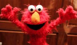 La cuenta de Elmo “hackeada” para difundir mensajes contra Trump y los judíos