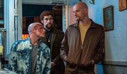 Bad Bunny continúa su ascenso en el cine de Hollywood con “Caught Stealing”