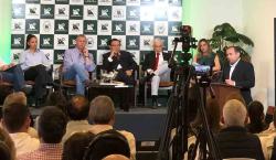 En foro de Fegasacruz, ganaderos plantean a candidatos al Senado ley para la exportación irrestricta