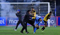 Blooming sufre una remontada ante el Tigre en un final bochornoso