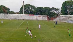 Real Santa Cruz sufre goleada de Torre Fuerte en su propio estadio