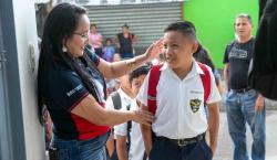 La mano dura de Bukele llega a las escuelas de El Salvador
