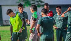 Oriente entrena con normalidad pese a rumores de “amotinamiento”
