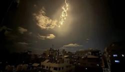Israel lanza una lluvia de bengalas sobre Gaza