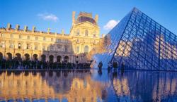 El Louvre reabre sus puertas tres días después del robo del siglo