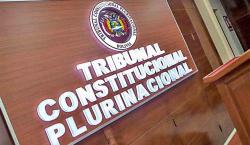 Abogado presenta acción popular contra magistrados del TCP, el Legislativo y el TSE
