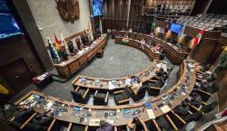 Senado sanciona ley de protección integral para huérfanos de feminicidio en Bolivia