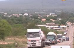 Más de 900 cisternas con combustible ingresan al país desde la noche del viernes, según Espinoza