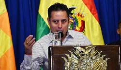 Lara dice que Russo ya no puede ser comandante y anuncia que coordinará cambios en el Alto Mando de la Policía