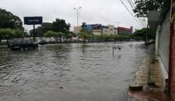 Nueve dragueros quedaron atrapados tras la crecida del río en el municipio de Yapacaní