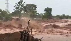 Reportan al menos 20 desaparecidos por crecida del río Piraí