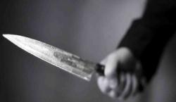 Adolescente ruso apuñala a su maestra e intenta suicidarse