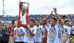 Jugadores de San Antonio intiman a su presidente por incumplir premio por el título de 2024