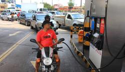 El fin de la subvención permite ahorrar $us 10 millones diarios y baja en 30 % importación de combustibles