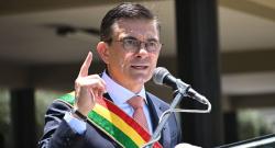 50 dirigentes sindicales ganan más de 18 millones de dólares anuales, revela Rodrigo Paz