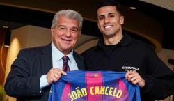 Barcelona hace oficial el regreso de João Cancelo