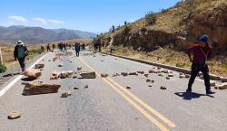 Carreteras casi despejadas: solo tres bloqueos persisten