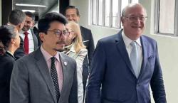 El Presidente del BID aterriza en La Paz; Gobierno proyecta financiamiento de 4.500 millones de dólares