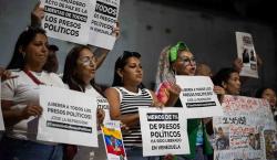 Régimen de Venezuela libera a otros tres presos españoles