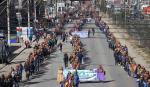 Bloqueos de tres sectores colapsan El Alto mientras mineros marchan al centro de La Paz