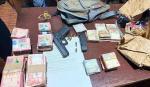 Caso encomienda: encuentran Bs 1,1 millón e incautan un arma y un motorizado en nuevos operativos